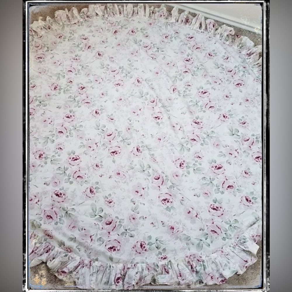 RACHEL ASHWELL SIMPLY SHABBY CHIC ROSALIE ROUND 70” TABLECLOTH LIKE NEW